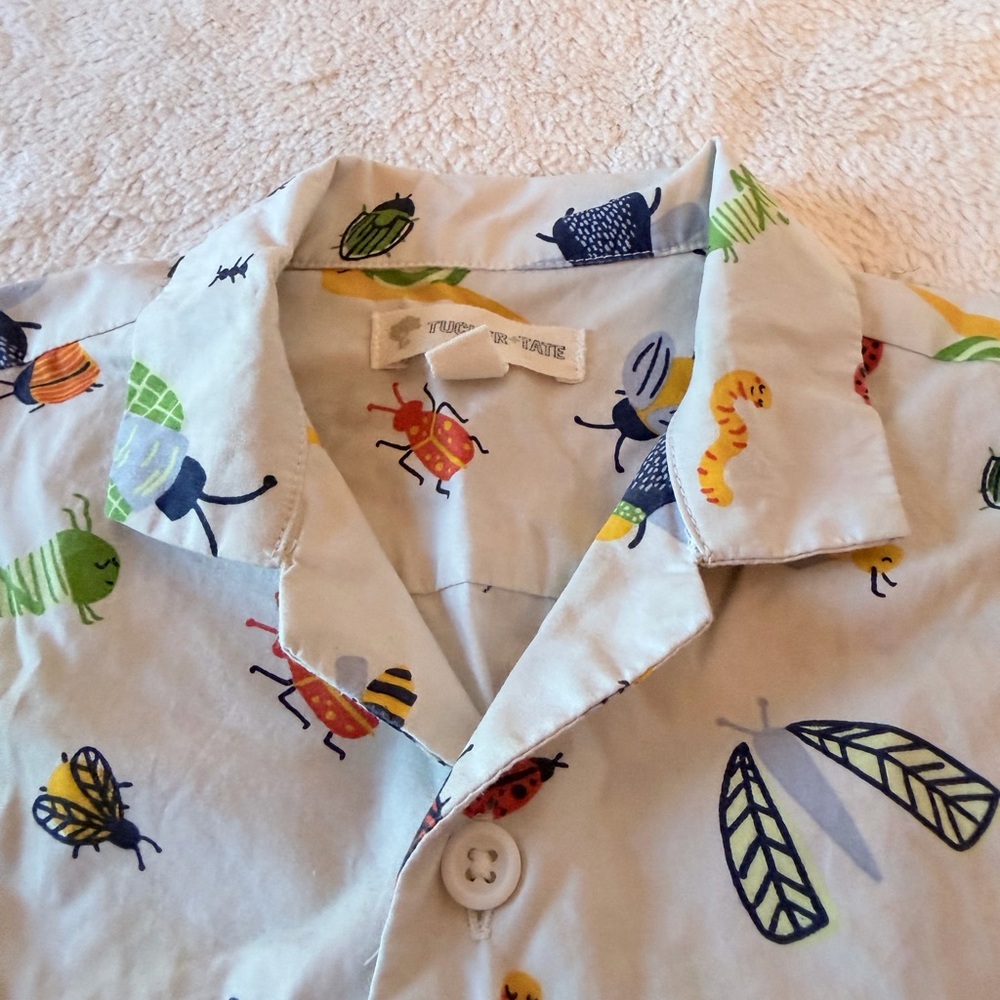 Tucker + Tate White Short-Sleeve Button Shirt with Colorful Bug Print